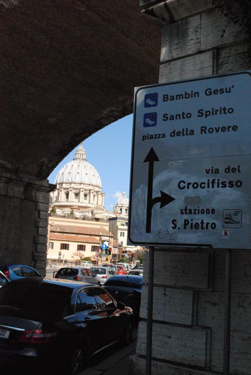 Di Fronte Alla Cupola Rome Bagian luar foto